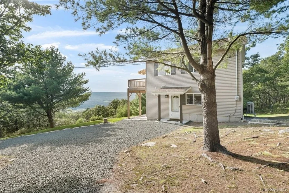 Unit for sale at 96 Treetops Trail, Mamakating, NY 12721