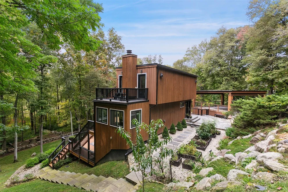 Unit for sale at 168 Park View Road, Pound Ridge, NY 10576
