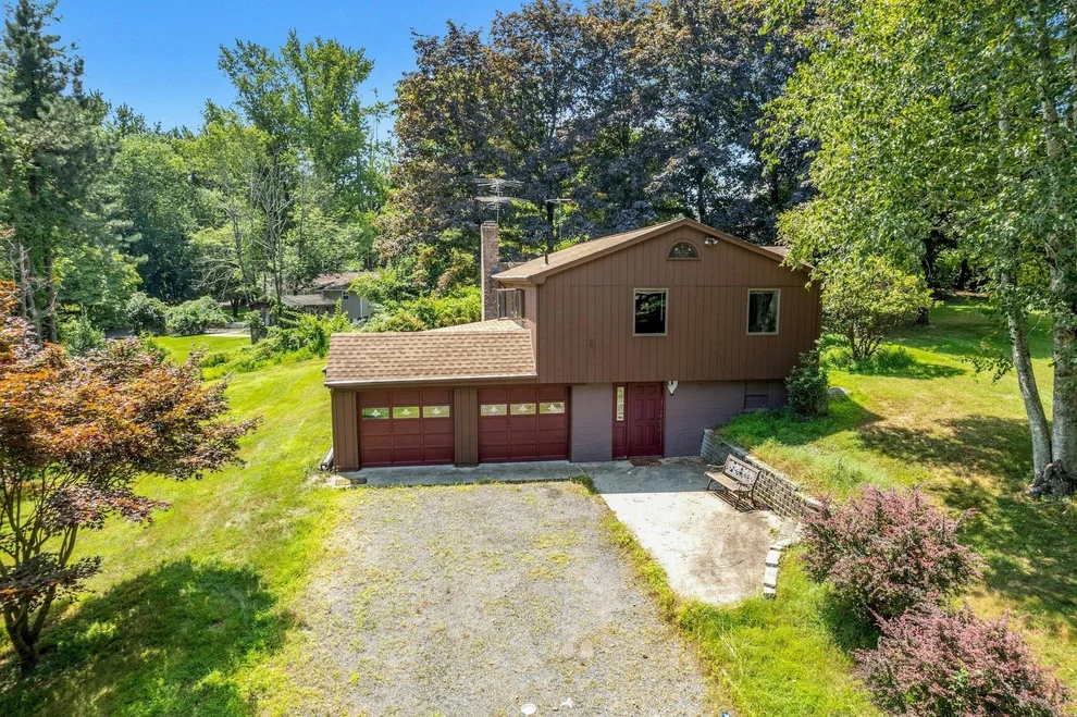 Unit for sale at 11 Camp Hill Road, Haverstraw, NY 10970