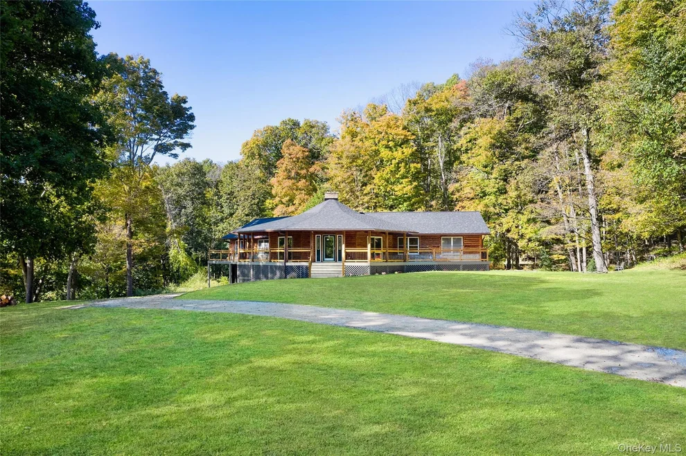 Unit for sale at 568 Oak Summit Road, Washington, NY 12545