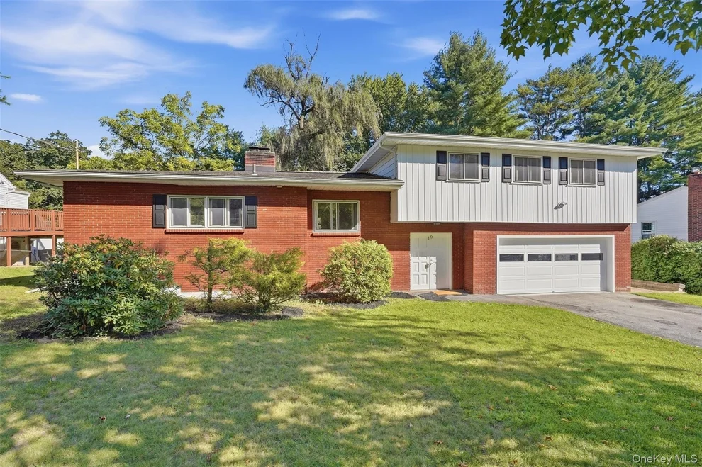 Unit for sale at 19 Miron Drive, Poughkeepsie (Town), NY 12603