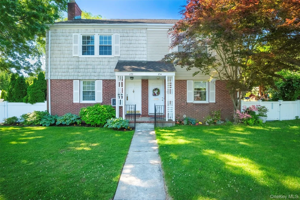 Unit for sale at 172 Hillside Avenue, North Hempstead, NY 11030