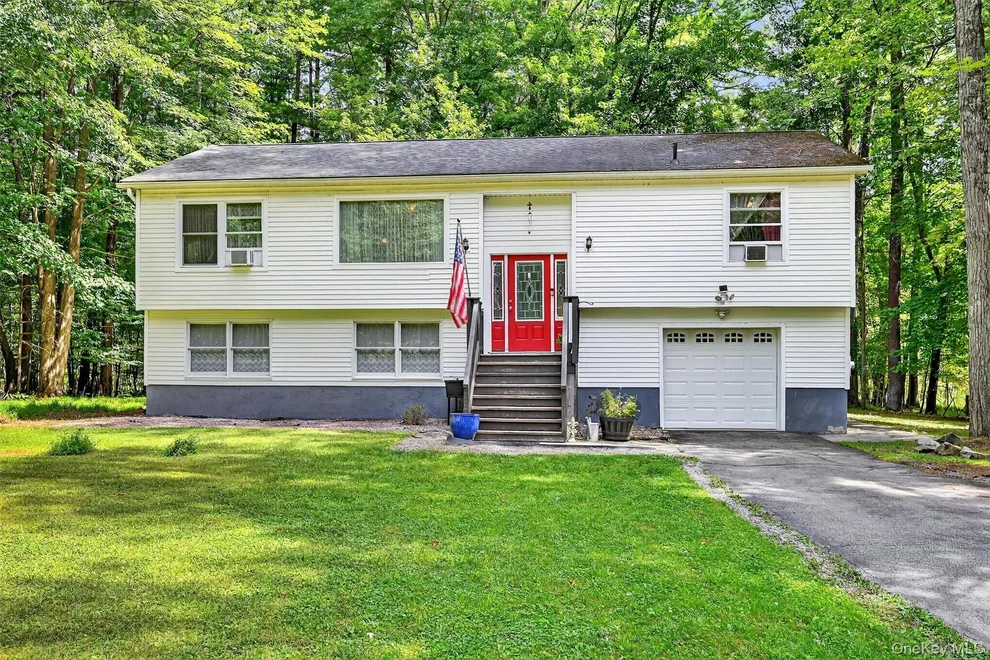 Unit for sale at 6 Tice Lane, Wallkill, NY 10941