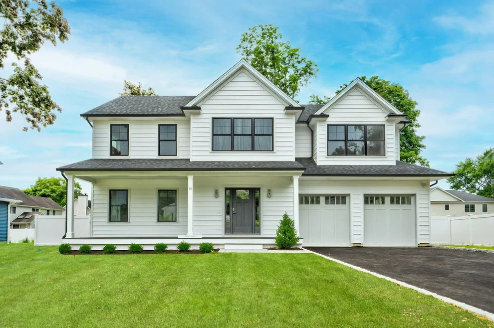 Unit for sale at 98 Cuba Hill Road, Huntington, NY 11743