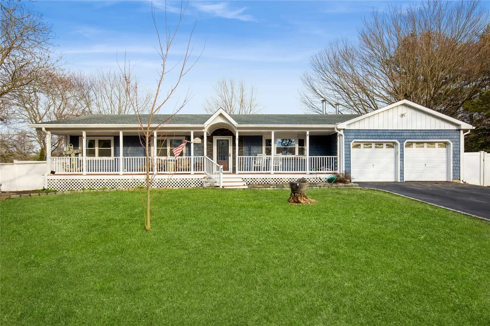 Unit for sale at 3 Leesburg Court, Brookhaven, NY 11766