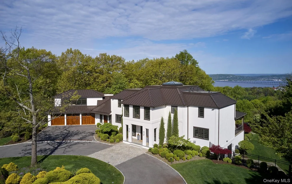 Unit for sale at 4 Riverview Court, Greenburgh, NY 10533