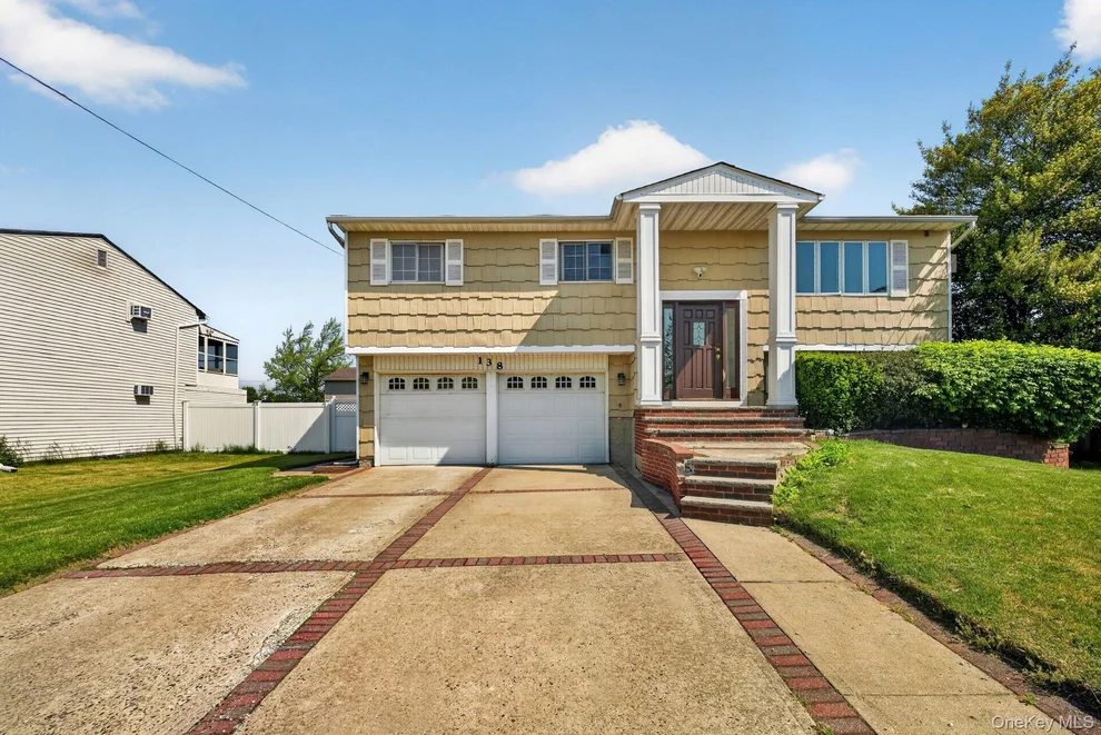 Unit for sale at 138 Spring Street, Oyster Bay, NY 11758
