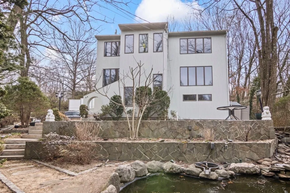 Unit for sale at 94 Abbott Drive, Huntington, NY 11743