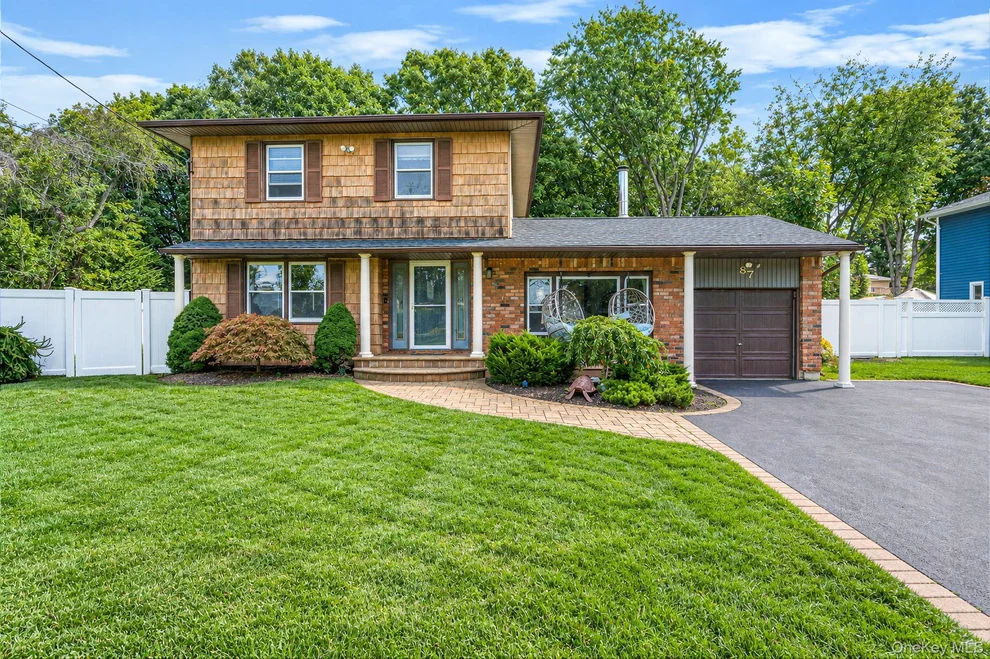 Unit for sale at 87 Wexford Drive, Islip, NY 11769