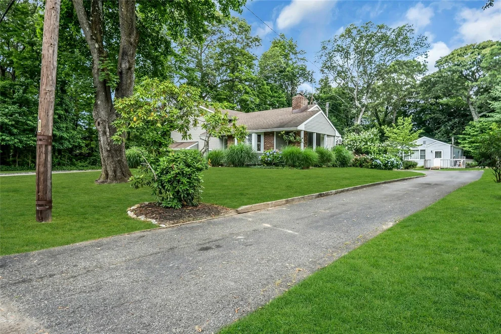 Unit for sale at 11 Grove Avenue, Smithtown, NY 11780