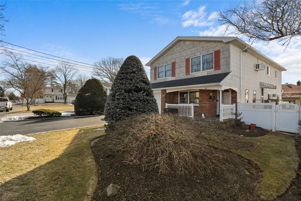 Unit for sale at 94 Amsterdam Avenue, West Babylon, NY 11704