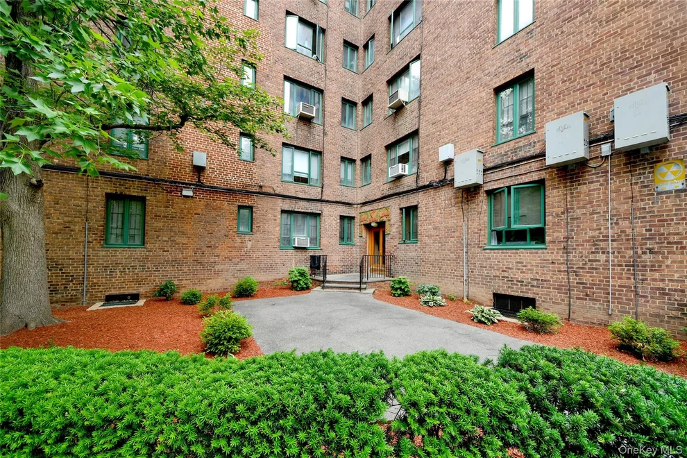 Unit for sale at 14 Metropolitan Oval, New York, NY 10462