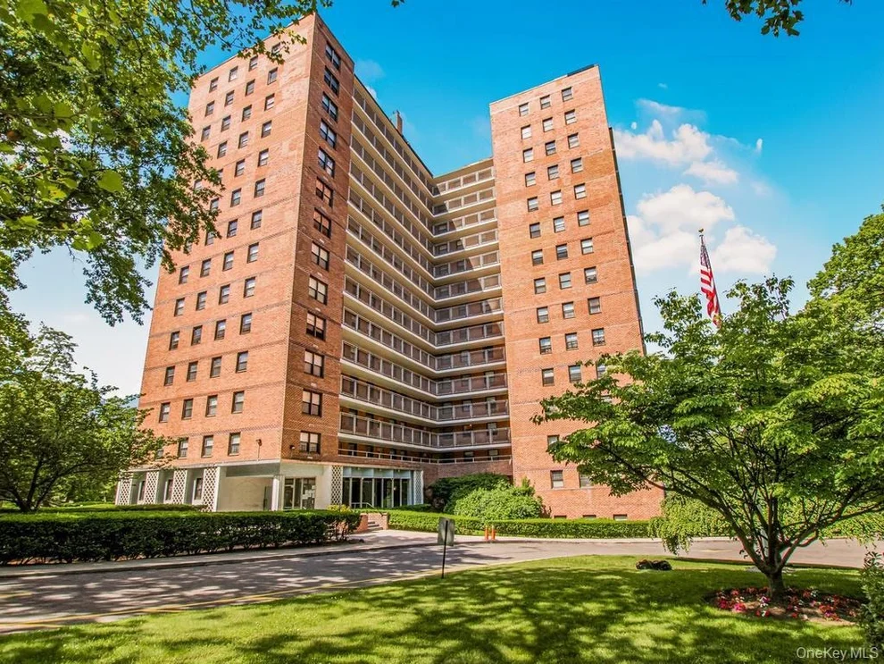 Unit for sale at 4705 Henry Hudson Parkway, New York, NY 10471