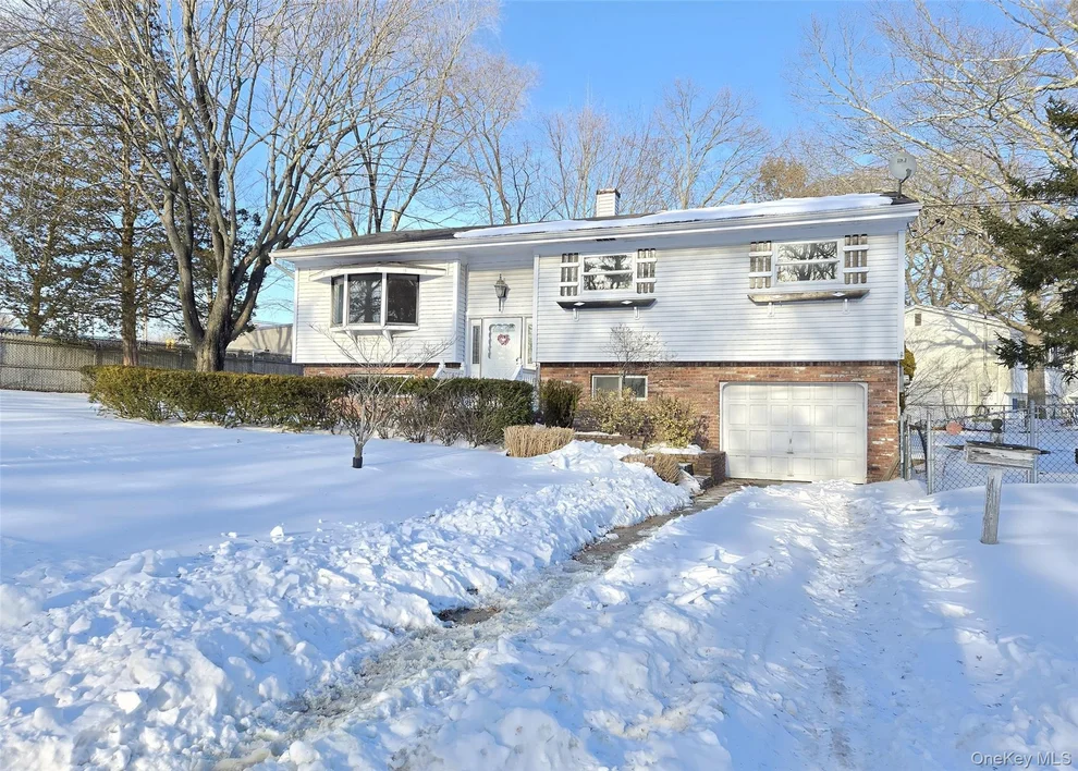 Unit for sale at 19 University Drive, Brookhaven, NY 11779