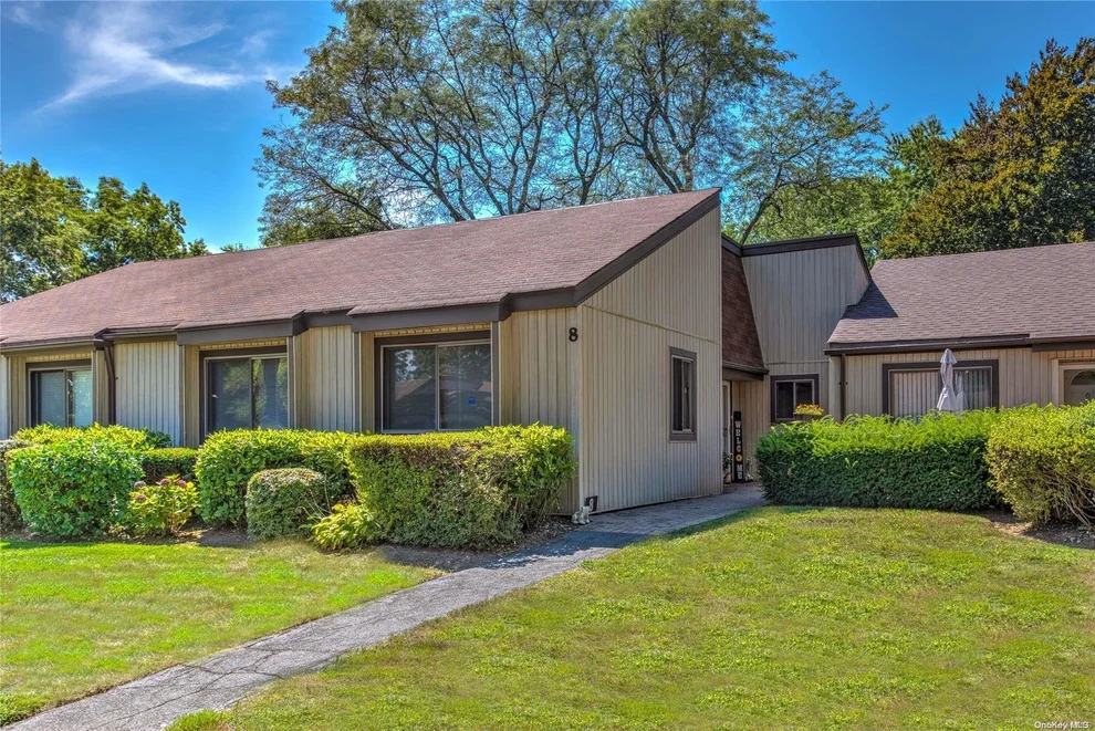 Unit for sale at 8 Strathmore Gate Drive, Brookhaven, NY 11790