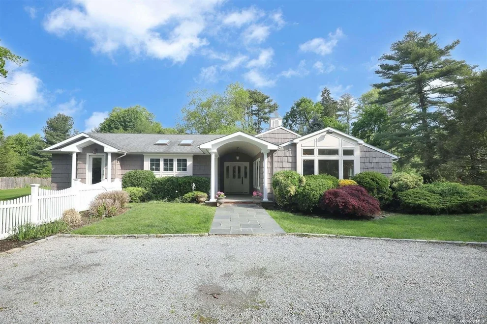 Unit for sale at 155 Split Rock Road, Oyster Bay, NY 11791