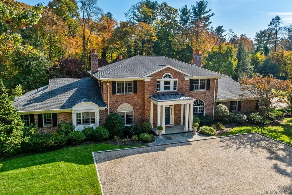 Unit for sale at 30 Underhill Road, Oyster Bay, NY 11560