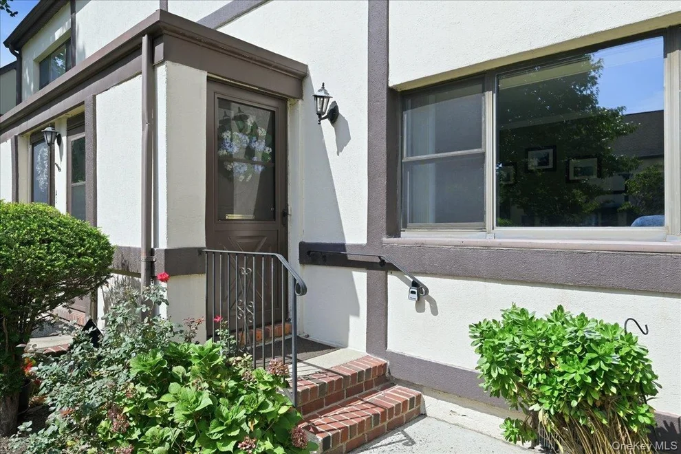 Unit for sale at 123 Fifteenth, Hempstead, NY 11530
