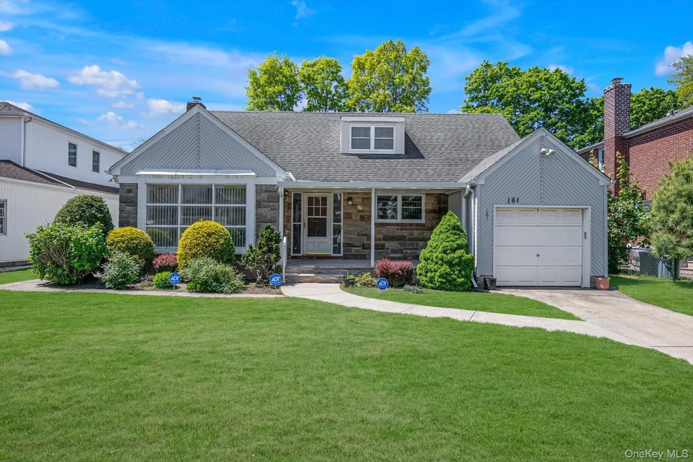 Unit for sale at 161 Rose Lane, North Hempstead, NY 11040