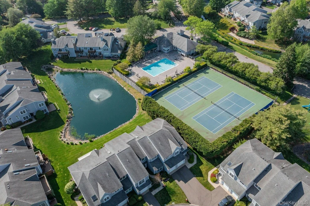 Unit for sale at 30 Lakebridge Drive S, Smithtown, NY 11754