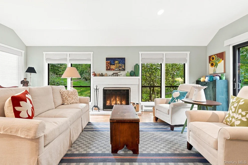 Unit for sale at 370 Heritage Hills, Somers, NY 10589