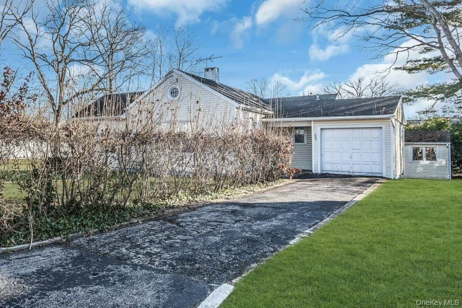 Unit for sale at 252 Toronto Avenue, Oyster Bay, NY 11758