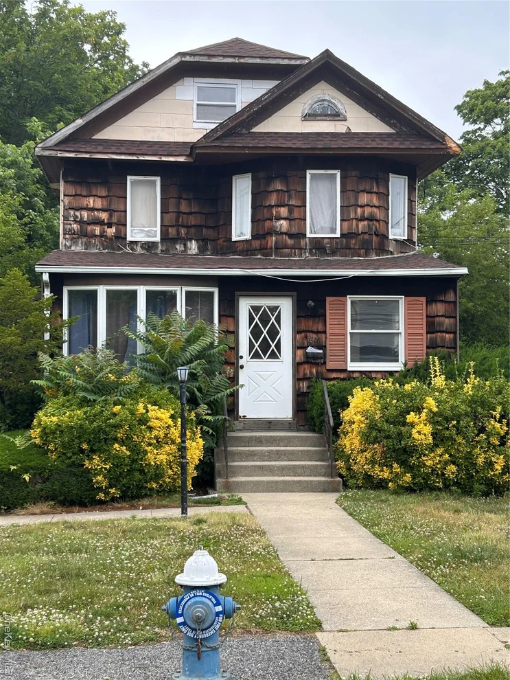 Unit for sale at 817 Southard Street, Hempstead, NY 11510