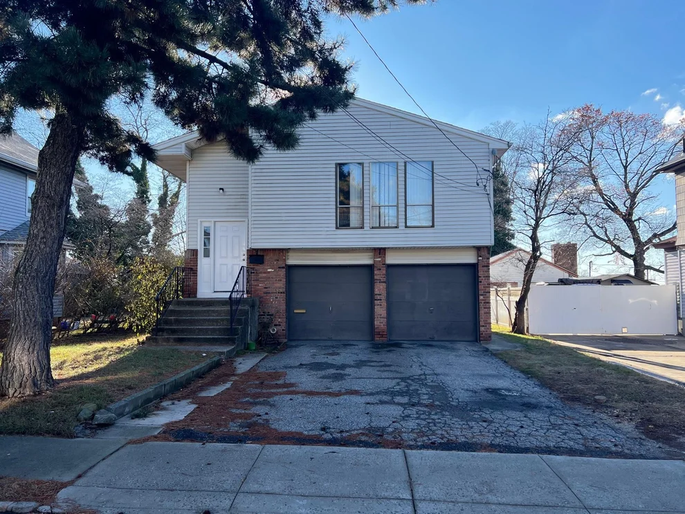 Unit for sale at 22 High Street, North Hempstead, NY 11577