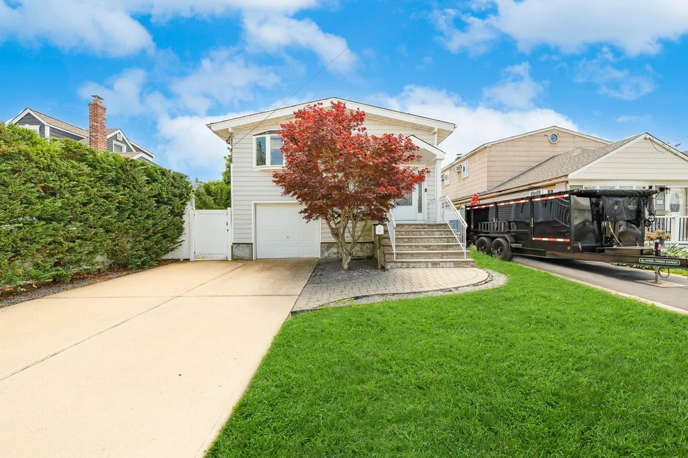 Unit for sale at 15 W. Granada Avenue, Babylon, NY 11757