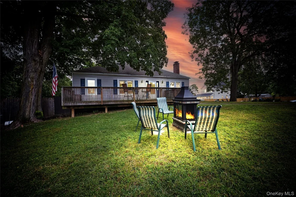 Unit for sale at 13 Parkview Terrace, Poughkeepsie (Town), NY 12603