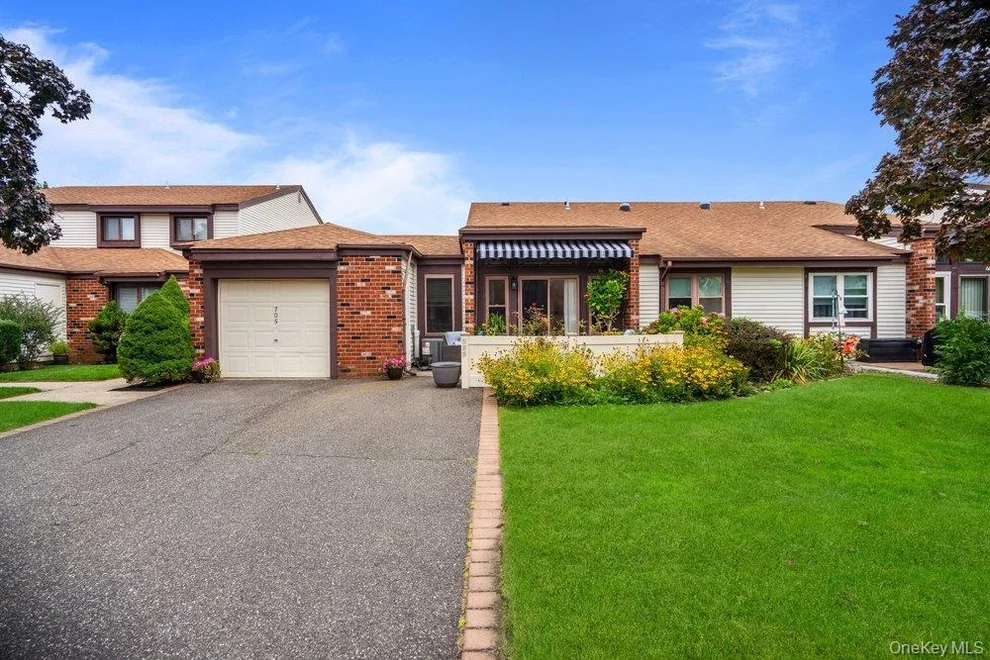 Unit for sale at 705 Alden Court, Smithtown, NY 11780