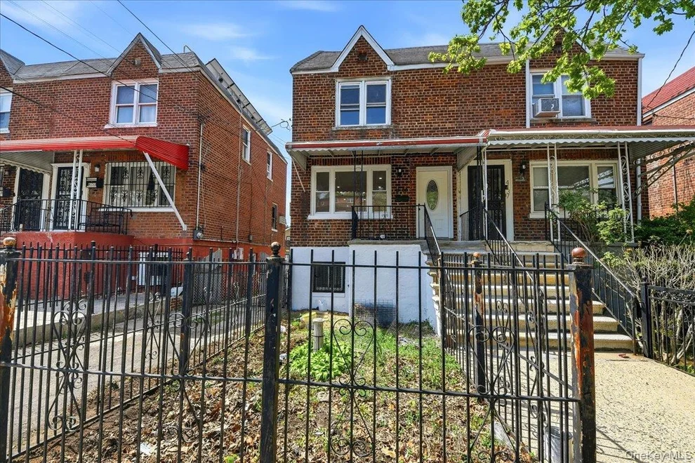 Unit for sale at 4135 Murdock Avenue, New York, NY 10466