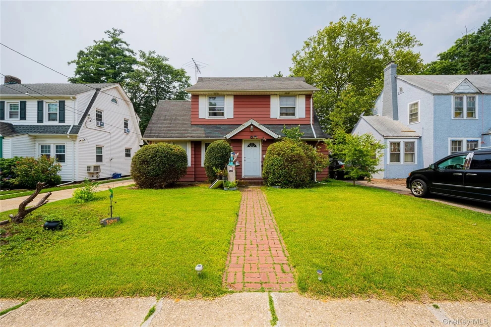 Unit for sale at 122 Parsons Drive, Hempstead, NY 11550