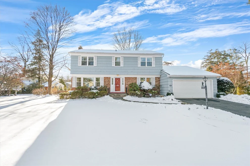 Unit for sale at 204 Soundview Avenue, White Plains, NY 10606