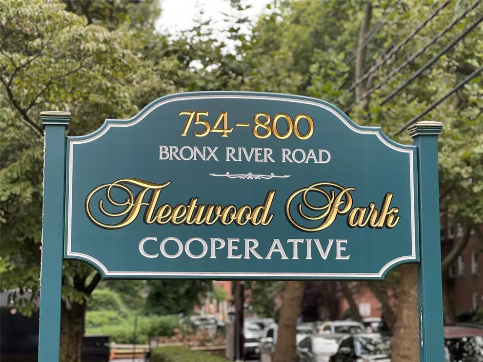 Unit for sale at 780 Bronx River, Yonkers, NY 10708
