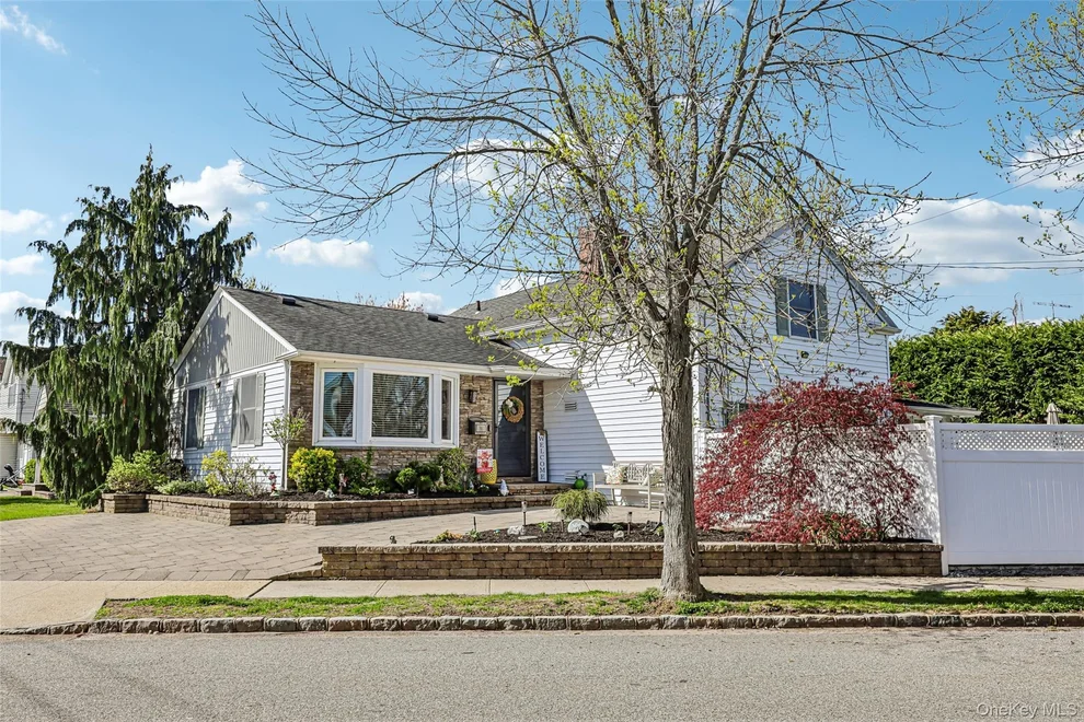 Unit for sale at 76 S Bay Drive, Oyster Bay, NY 11758