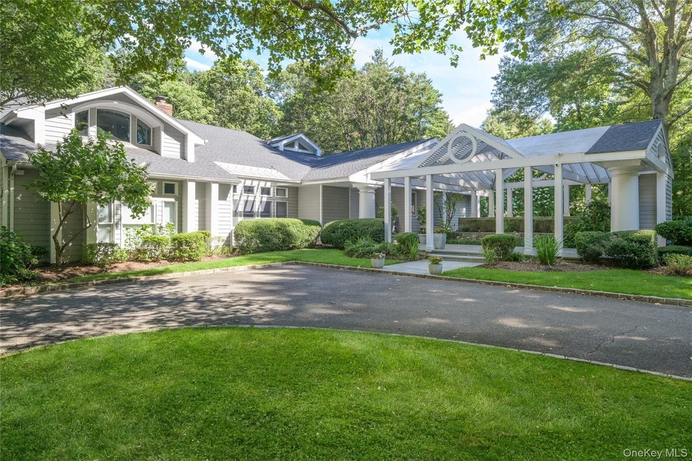 Unit for sale at 48 Morgan Drive, Oyster Bay, NY 11568