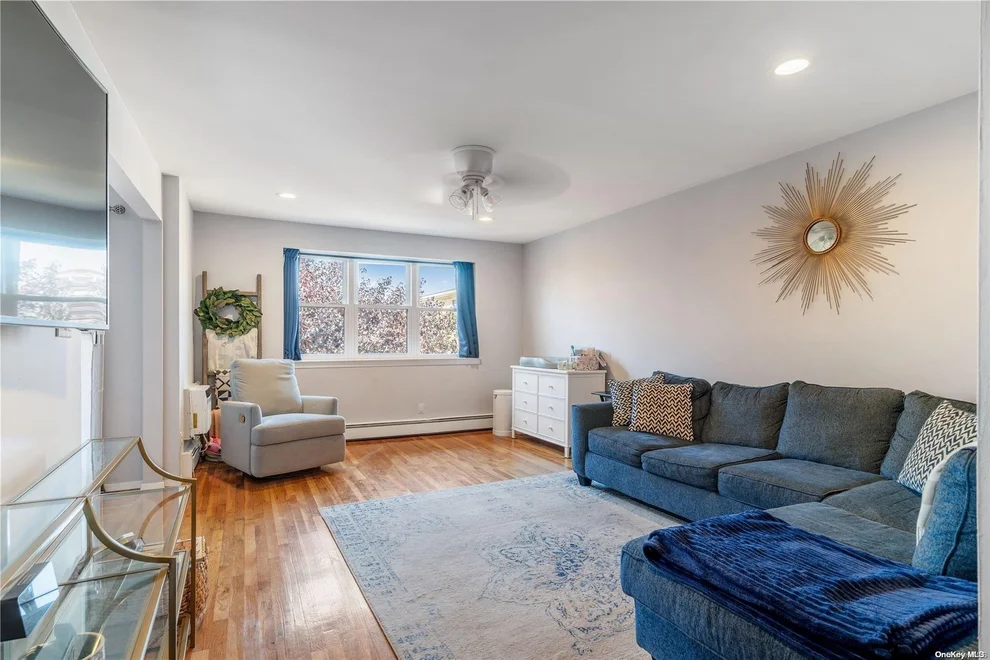 Unit for sale at 6 Florence Avenue, Hempstead, NY 11520