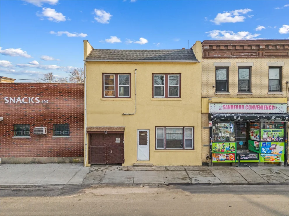 Unit for sale at 158 W Sandford Boulevard, Mount Vernon, NY 10550
