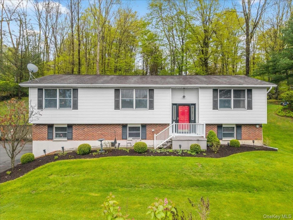 Unit for sale at 978 W Dover Road, Pawling, NY 12564
