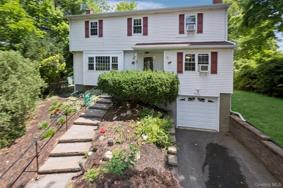 Unit for sale at 49 Old Town Lane, Huntington, NY 11743