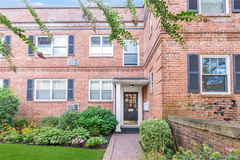 Unit for sale at 51 Lincoln Avenue, Hempstead, NY 11570