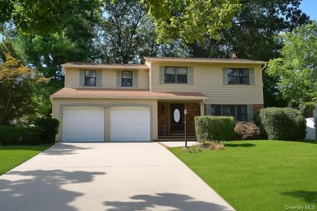 Unit for sale at 10 N Hoffman Lane, Smithtown, NY 11788
