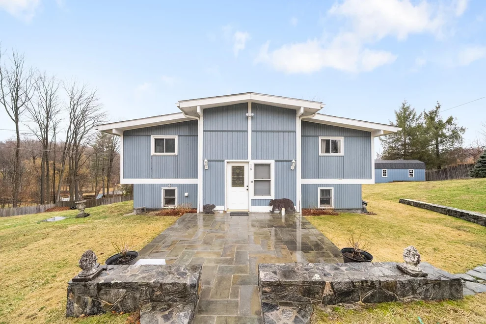 Unit for sale at 15 Meadow Ridge Road, Patterson, NY 10509