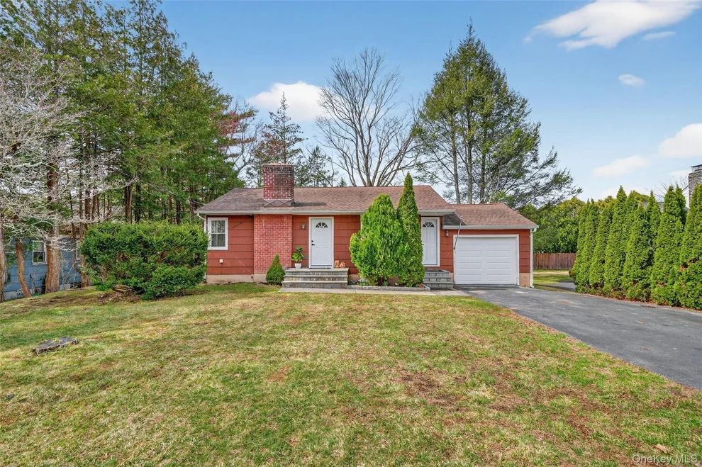 Unit for sale at 1727 Central Street, Yorktown, NY 10598