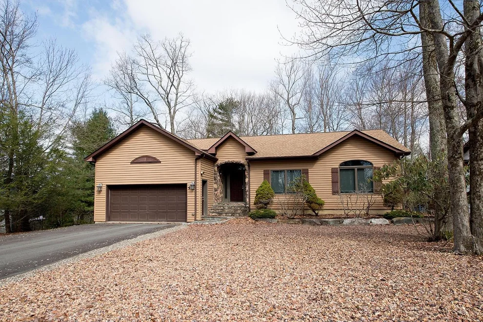 Unit for sale at 9 Drake Lane, Thompson, NY 12775