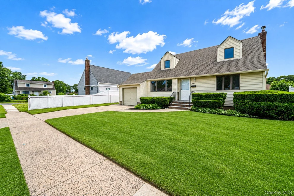Unit for sale at 986 Cayuga Road, Hempstead, NY 11552