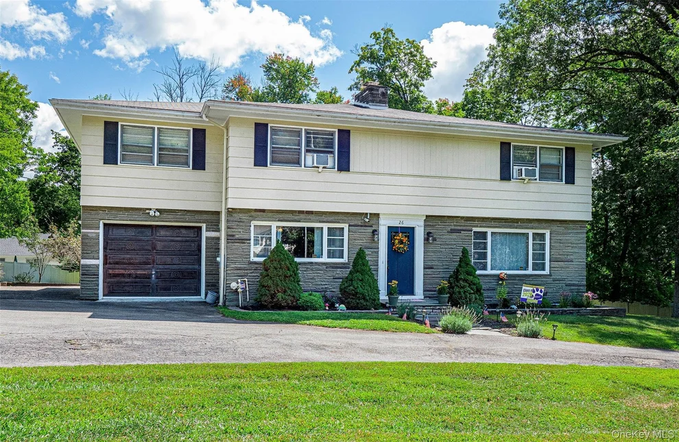 Unit for sale at 26 Laura Lane, Warwick (Town), NY 10990