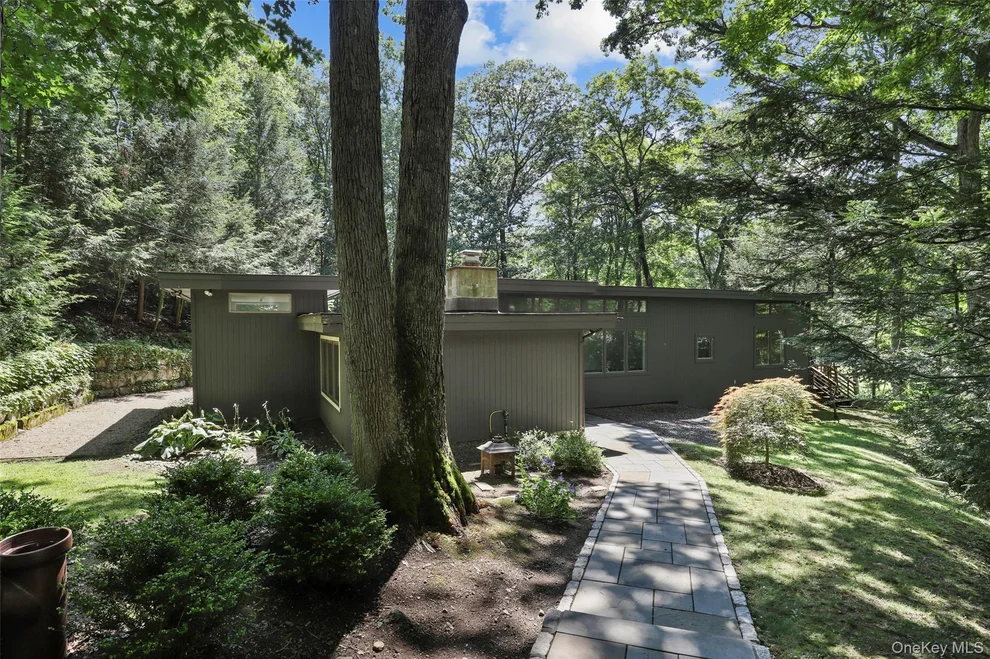 Unit for sale at 58 Winston Lane, Philipstown, NY 10524