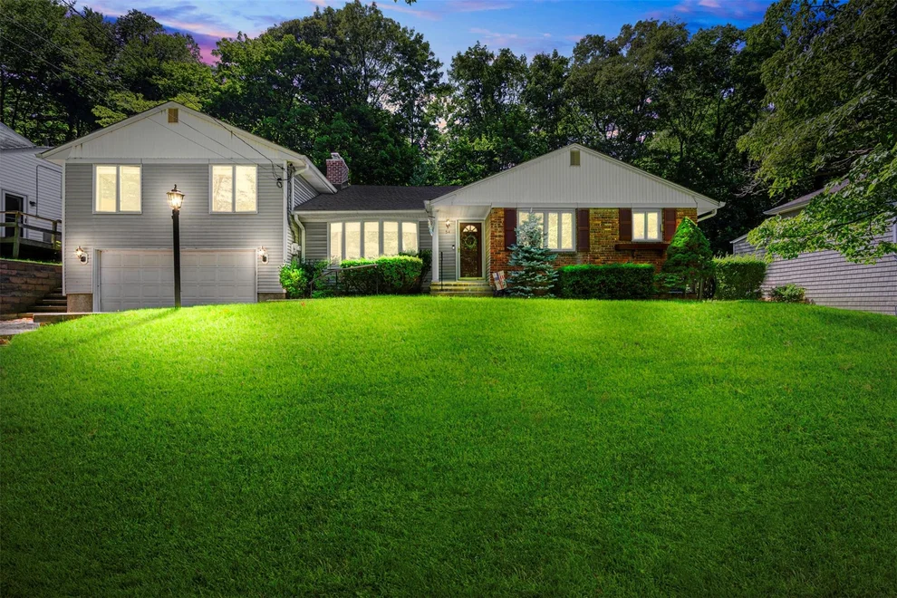Unit for sale at 54 Bankside Drive, Huntington, NY 11721
